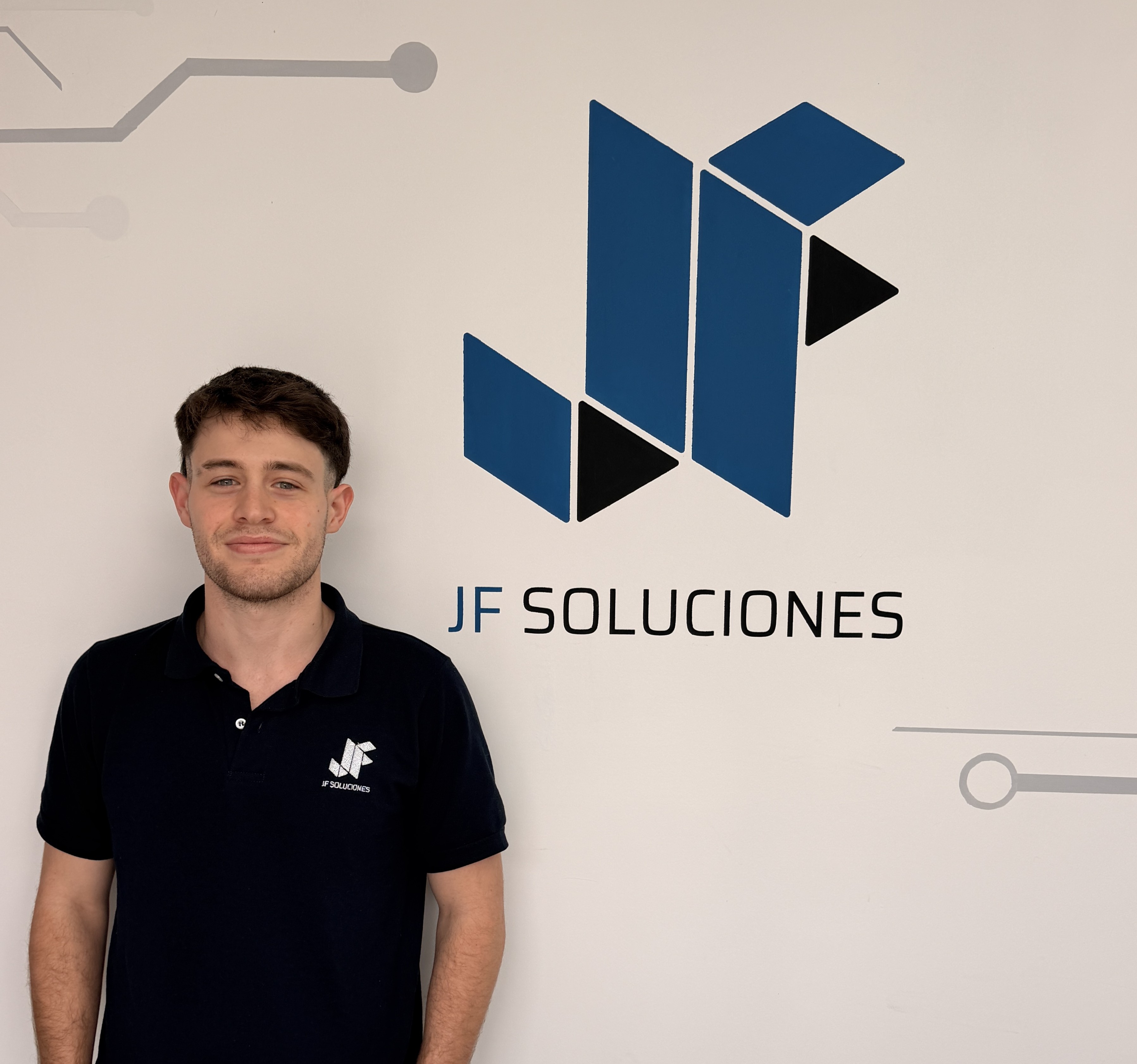 Retrato de Facundo Santoro, técnico de JF SOLUCIONES